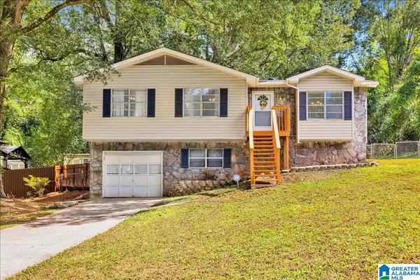 5861 JANET DRIVE, Trussville, AL 35173