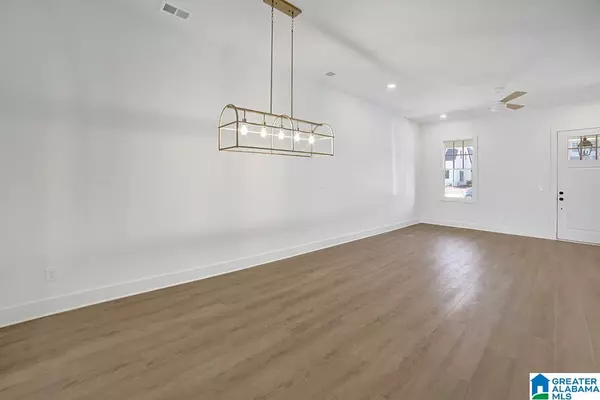 Hoover, AL 35244,4822 SILAS AVENUE