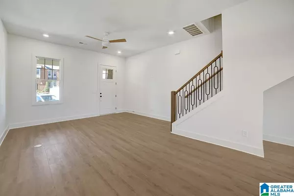 Hoover, AL 35244,4822 SILAS AVENUE