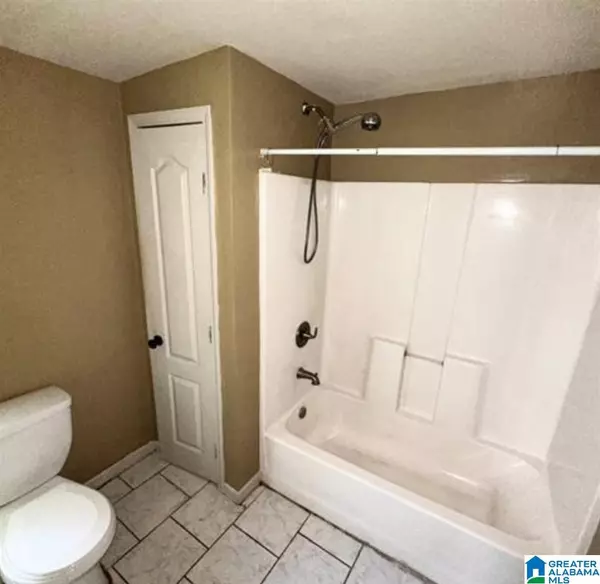 Birmingham, AL 35217,4421 43RD STREET N