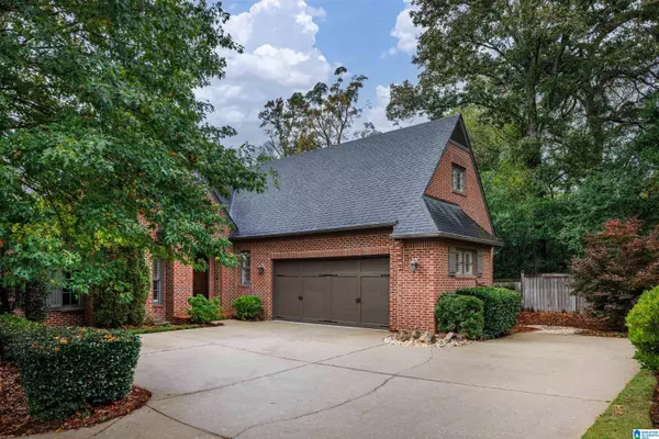 Vestavia Hills, AL 35226,2317 OVERLOOK CREST