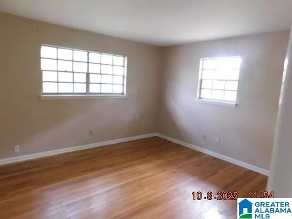 Fairfield, AL 35064,827 60TH STREET