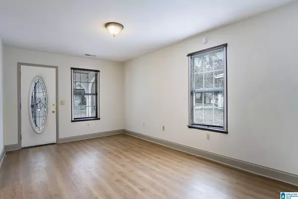 Birmingham, AL 35205,1726 1ST PLACE S