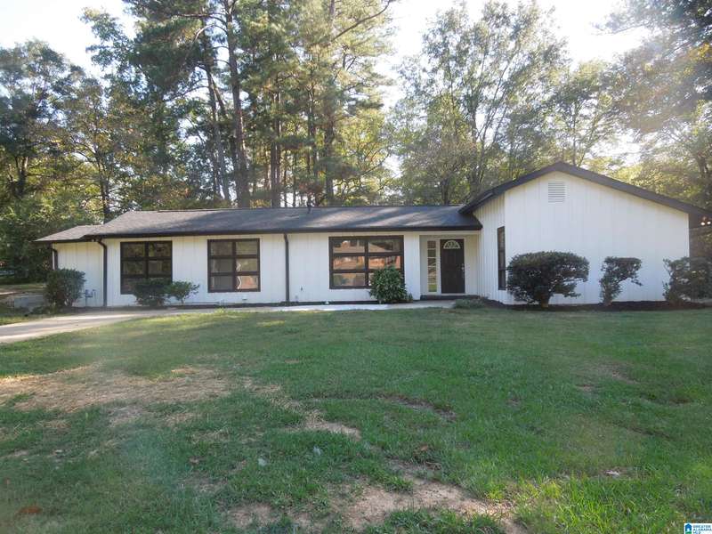 812 MONTEZ DRIVE, Bessemer, AL 35022
