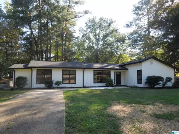 Bessemer, AL 35022,812 MONTEZ DRIVE