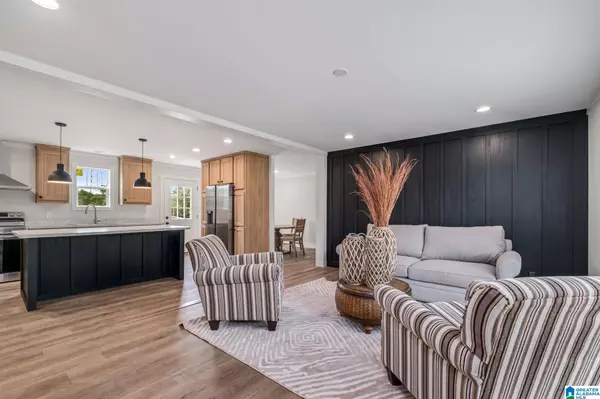 270 SAINT SMITH CIRCLE, Cropwell, AL 35054