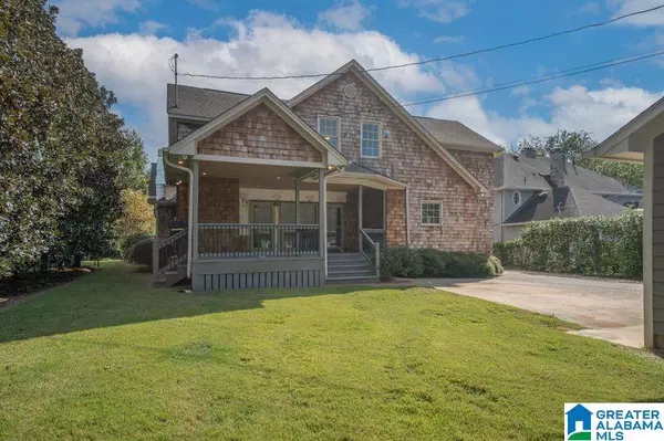 10 W MONTCREST DRIVE, Mountain Brook, AL 35213