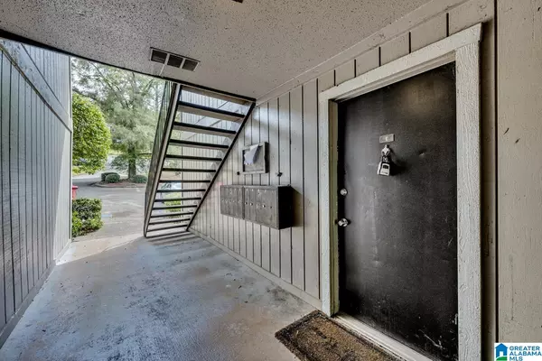 Birmingham, AL 35209,400 SKYVIEW DRIVE #E