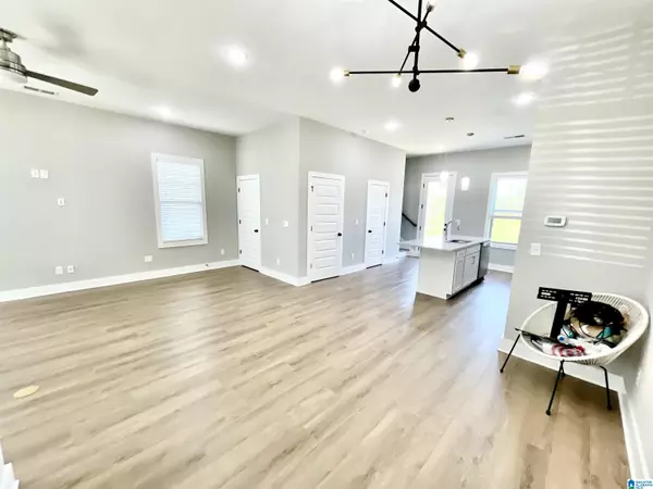 Hoover, AL 35244,4878 SILAS AVENUE