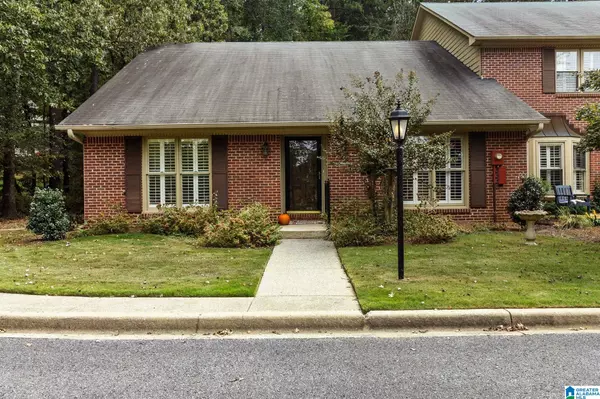 504 CHASE PLANTATION PARKWAY, Hoover, AL 35244