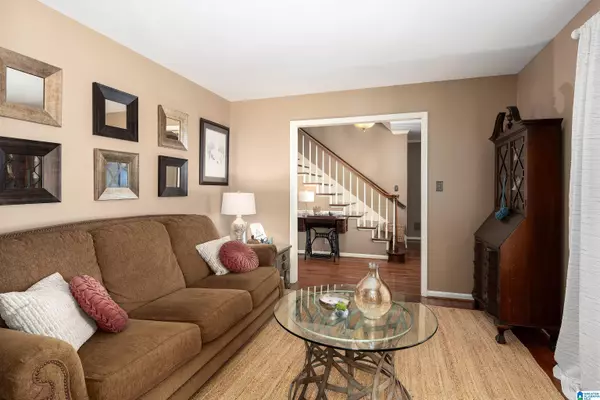 Vestavia Hills, AL 35226,2622 SWISS LANE