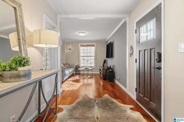 Homewood, AL 35209,590 FORREST DRIVE S