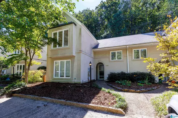 Vestavia Hills, AL 35216,3282 SHALLOWFORD CIRCLE