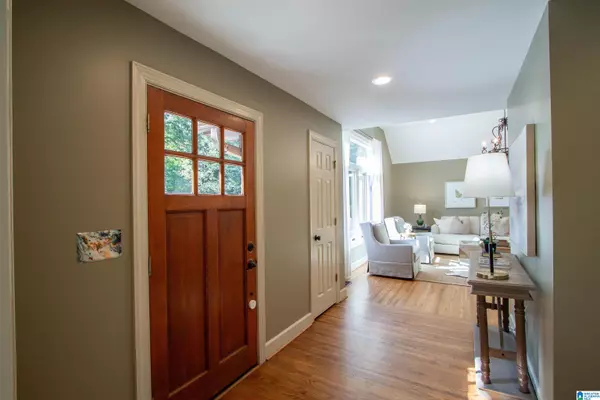 Mountain Brook, AL 35223,3124 WARRINGTON ROAD