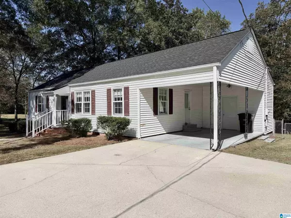 Clanton, AL 35045,2104 LAKEVIEW HEIGHTS