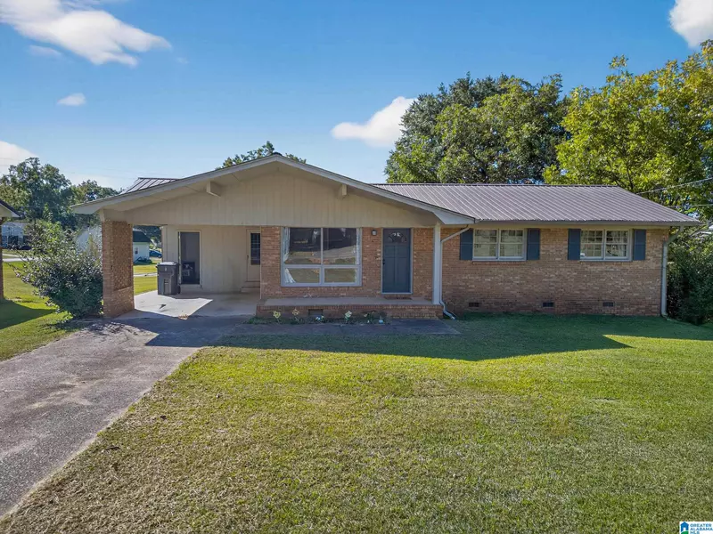 1220 LOUISE DRIVE, Weaver, AL 36277