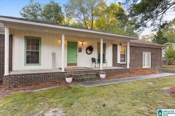 Oneonta, AL 35121,805 COTTON AVENUE