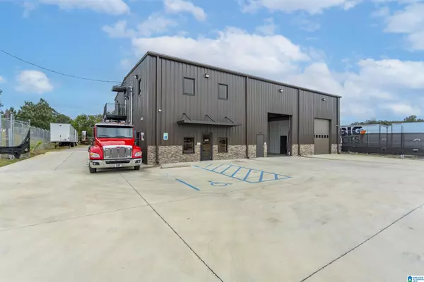 Clanton, AL 35045,803 CENTER STREET