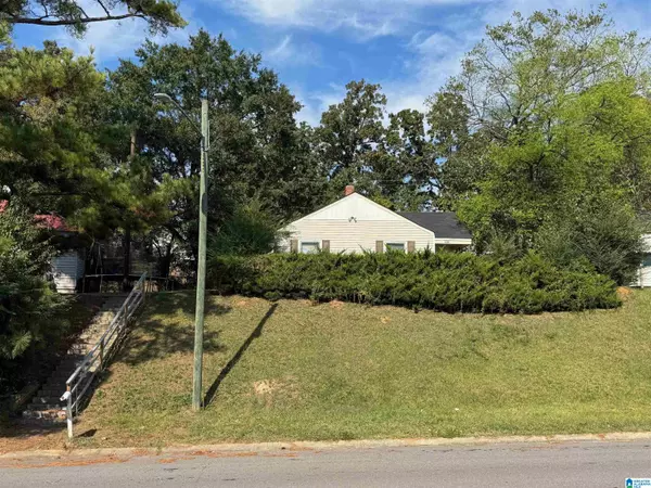 6729 GRASSELLI ROAD, Fairfield, AL 35064