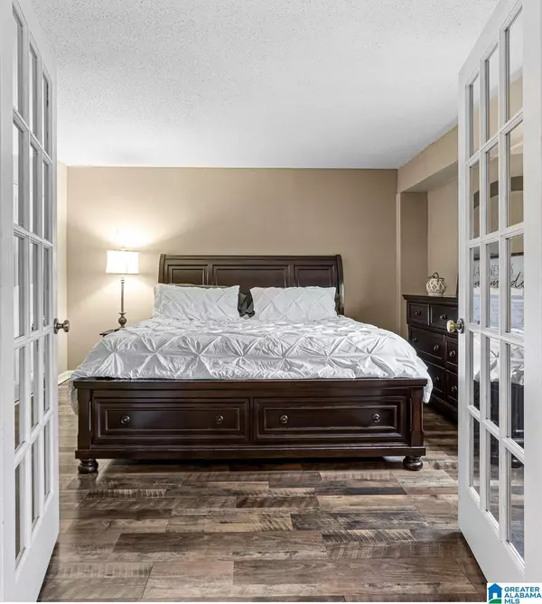 Birmingham, AL 35205,2625 HIGHLAND AVENUE #402