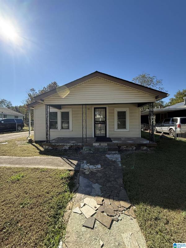 628 7TH AVENUE N, Bessemer, AL 35020