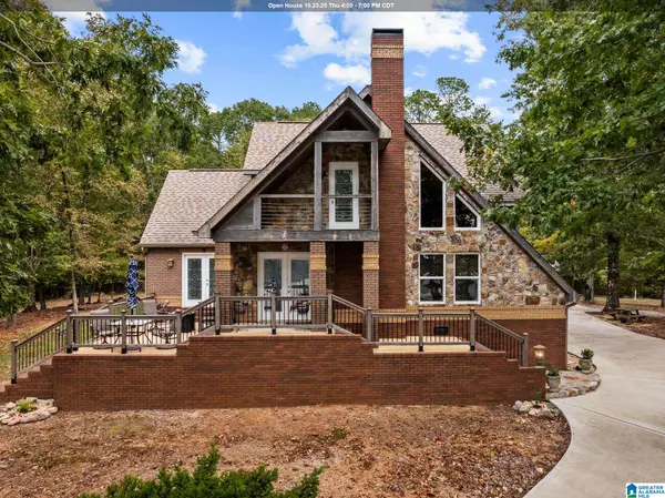 380 W SUNSET DRIVE, Talladega, AL 35160