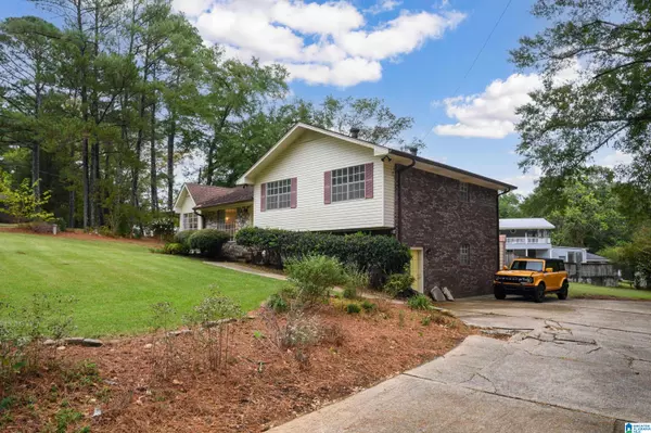 Hueytown, AL 35023,186 FOREST ROAD