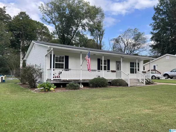 461 BRIDLE TRACE DRIVE, Leeds, AL 35094