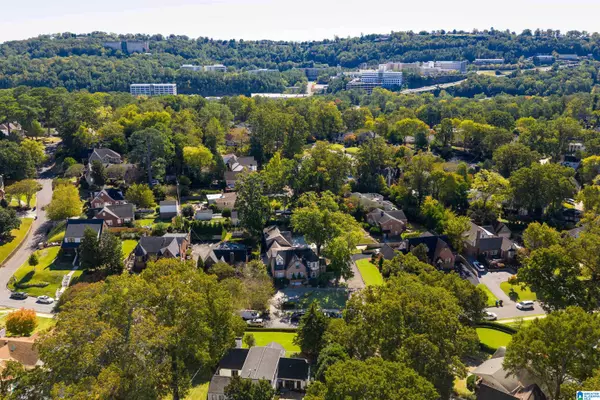 Homewood, AL 35209,201 WINDSOR DRIVE