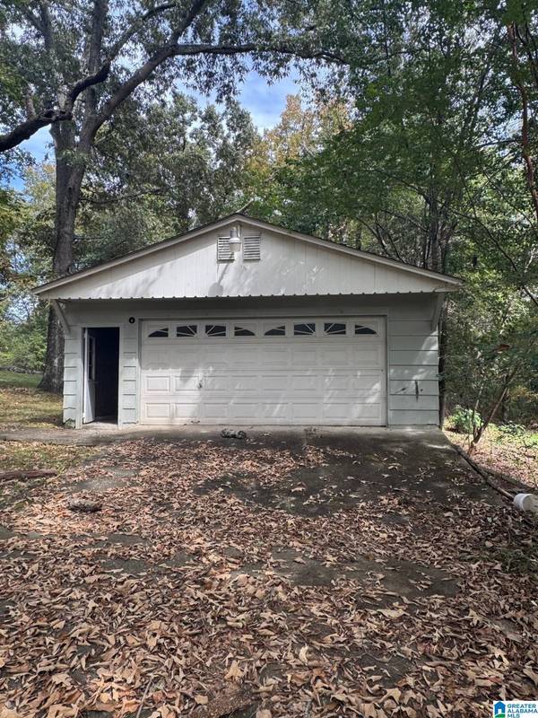 Birmingham, AL 35215,424 TUPELO WAY