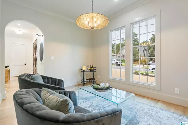 Homewood, AL 35209,1616 ROSELAND DRIVE