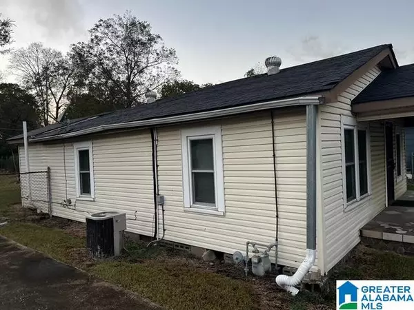 Bessemer, AL 35020,628 7TH AVENUE N