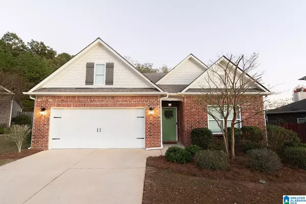 Gardendale, AL 35071,7135 OAK CRESCENT LANE