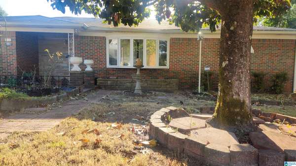 2105 5TH WAY NW, Center Point, AL 35215