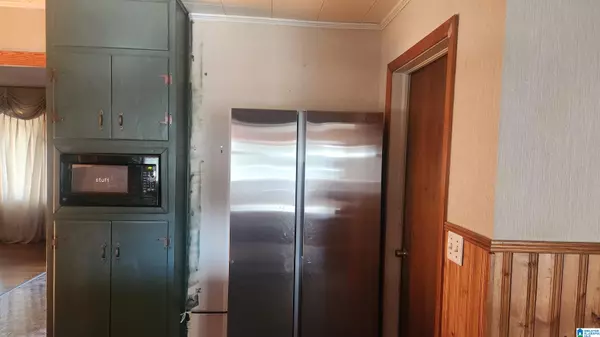 Center Point, AL 35215,2105 5TH WAY NW