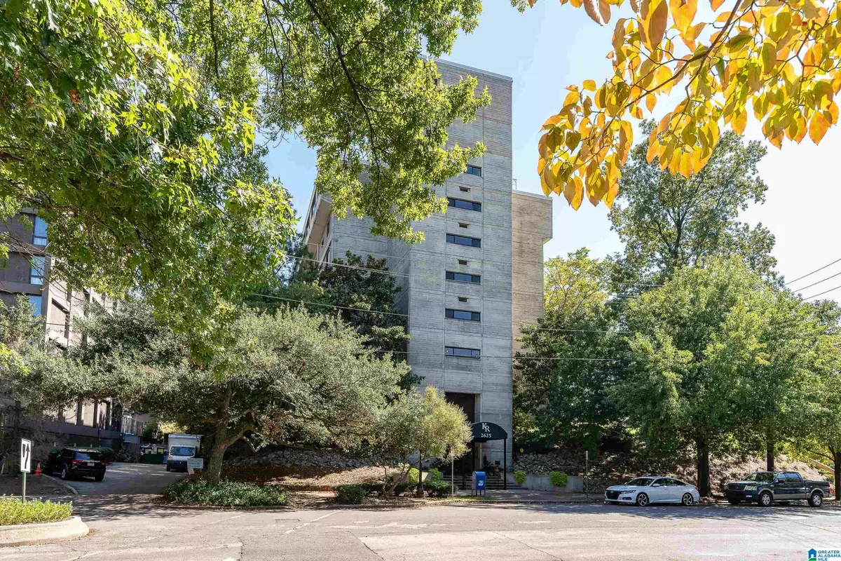 Birmingham, AL 35205,2625 HIGHLAND AVENUE S #411