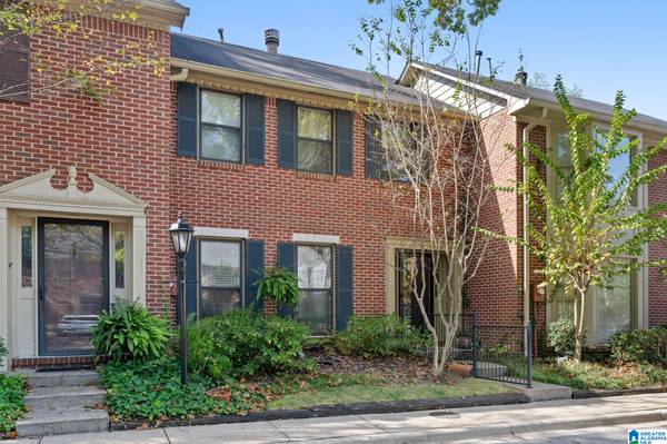 2 ASHFORD CIRCLE, Hoover, AL 35244