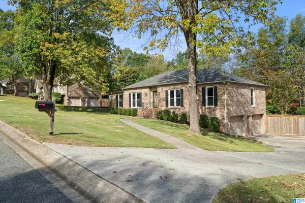 Vestavia Hills, AL 35226,908 MOUNTAIN BRANCH DRIVE