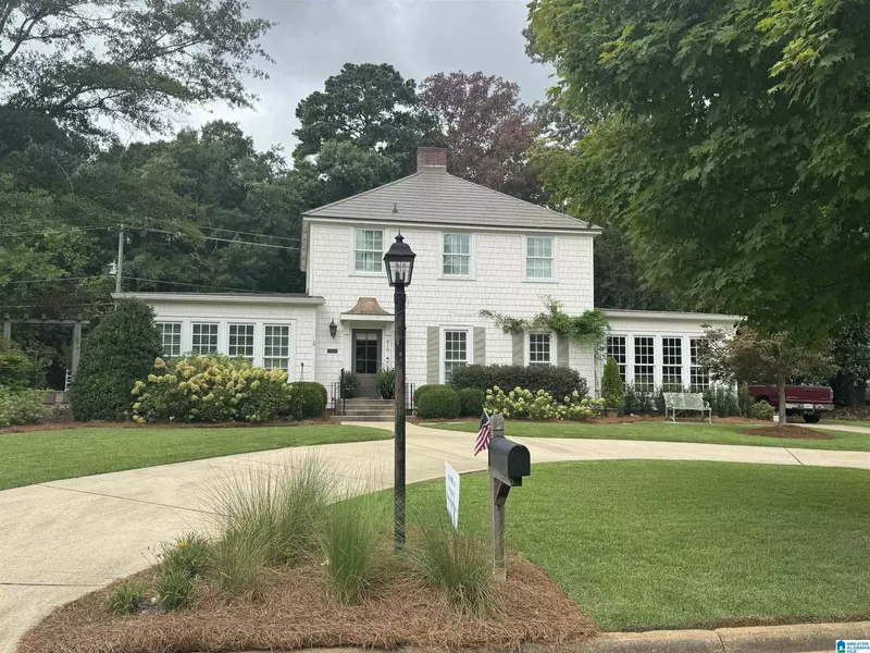 410 ROCKRIDGE AVENUE, Trussville, AL 35173