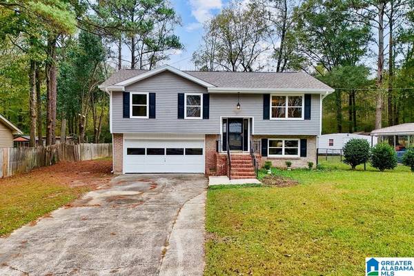 2116 GAYLEWOOD DRIVE, Bessemer, AL 35022