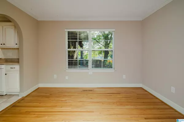 Hoover, AL 35226,2424 CORONADO DRIVE