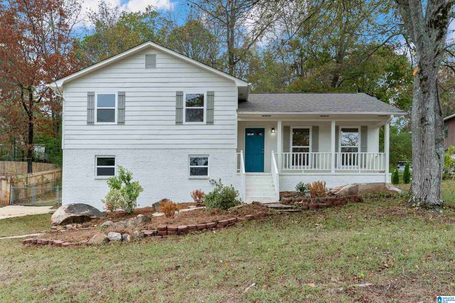 2276 ROCKCREEK TRAIL, Hoover, AL 35226