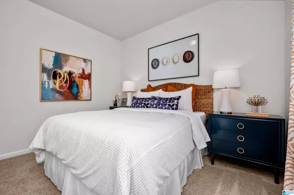 Bessemer, AL 35022,5464 HEADWINDS LANE