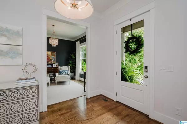 Homewood, AL 35209,402 SAINT CHARLES STREET