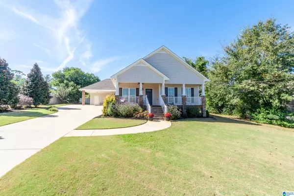 Vestavia Hills, AL 35243,3004 MANOR BROOK DRIVE