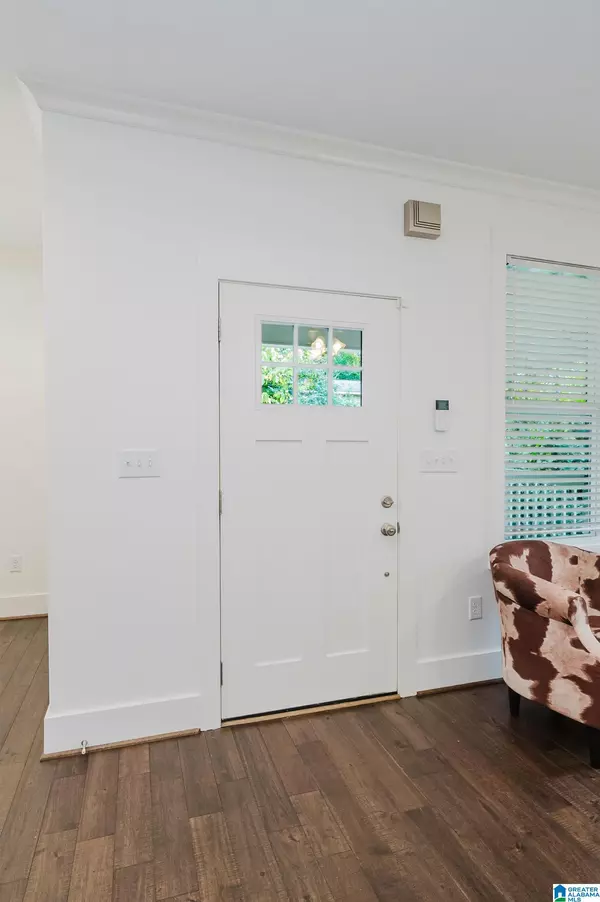 Birmingham, AL 35212,521 59TH PLACE S