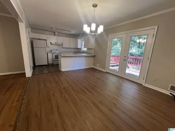 Center Point, AL 35215,2352 3RD WAY NE