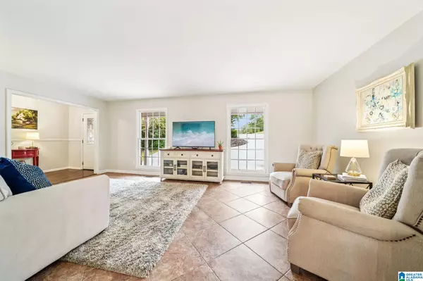 Vestavia Hills, AL 35226,2651 PADEN PLACE