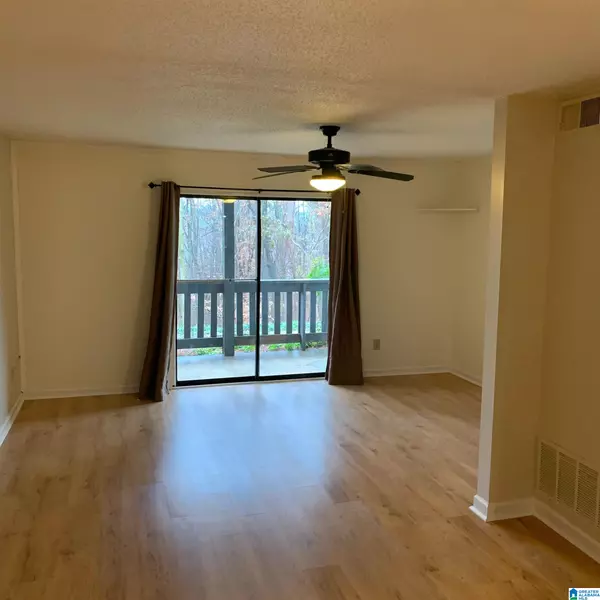 315 WOODLAND VILLAGE #315, Homewood, AL 35216