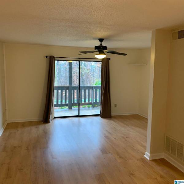 315 WOODLAND VILLAGE #315, Homewood, AL 35216